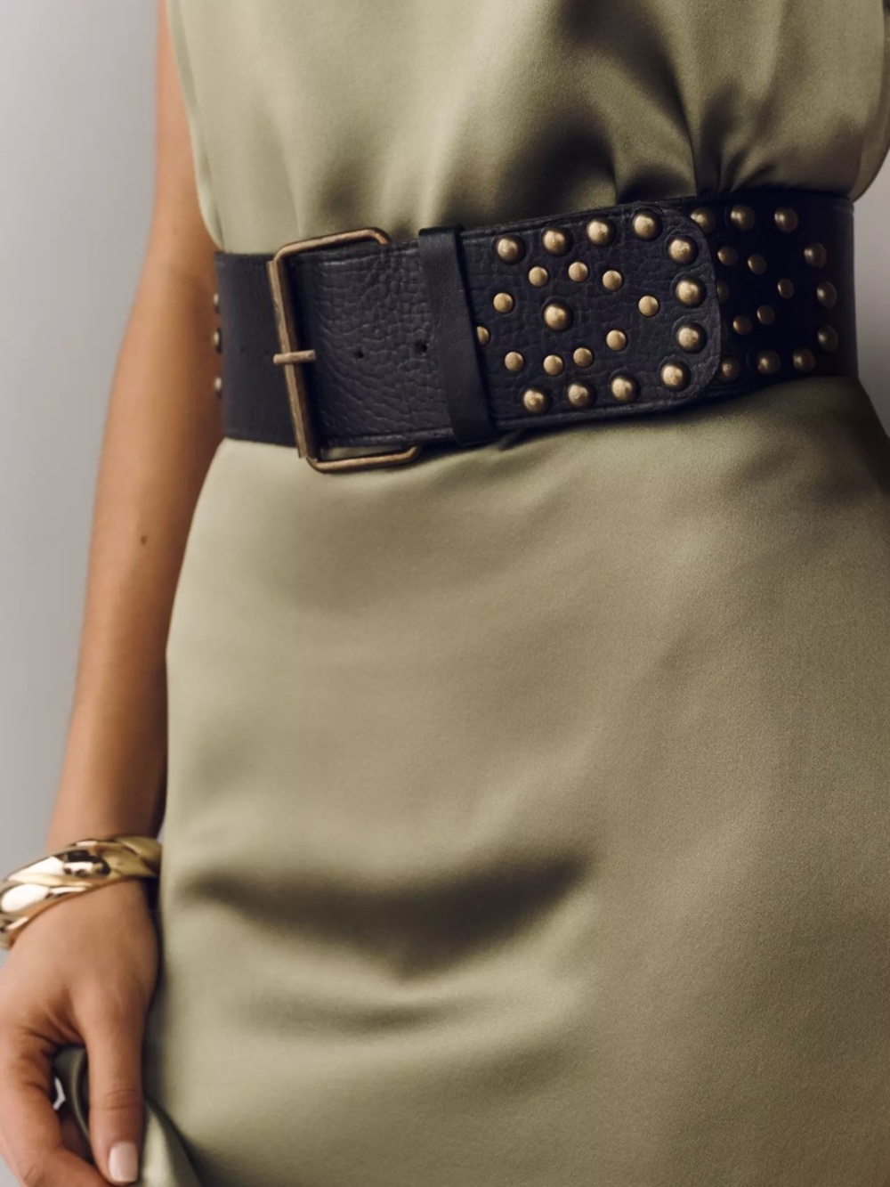 Anthropologie Z & L Gloriosa Studded Leather Belt in Black size M/L nwt
